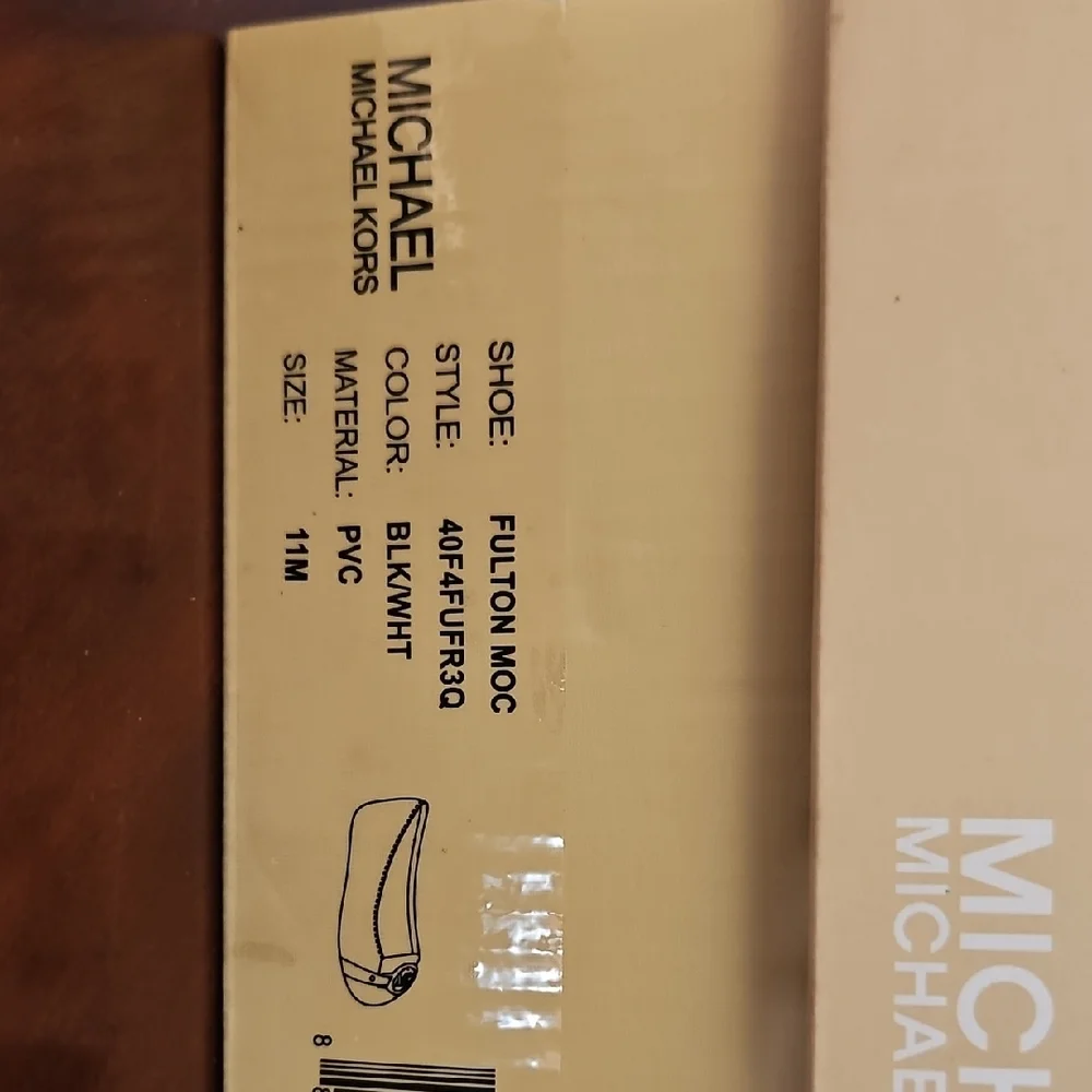 Michael Kors Black and White Houndstooth Flats - Picture 2 of 6